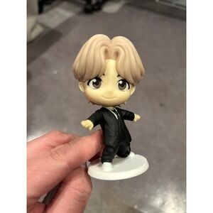 BTS TinyTAN V Kim Taehyung McDonald's Happy Meal Toy Figure 2024 Collectible